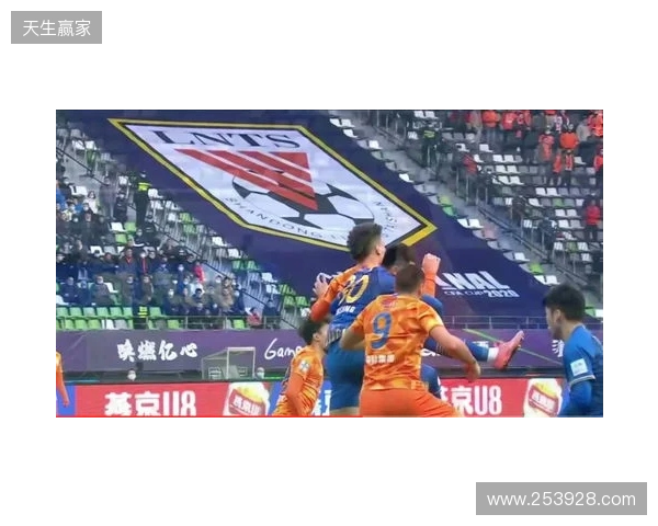 博主：国安下午集结韩佳奇现身，个别球员已从基地搬走私人物品